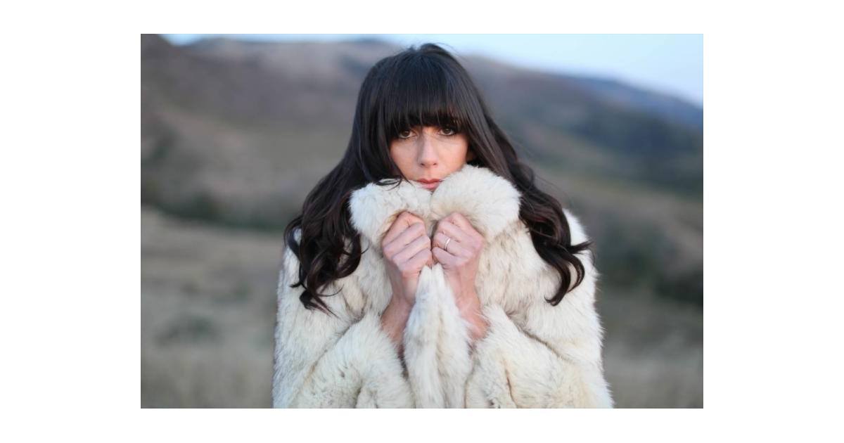 Audio | Nicki Bluhm & The Gramblers Single - Waiting On Love