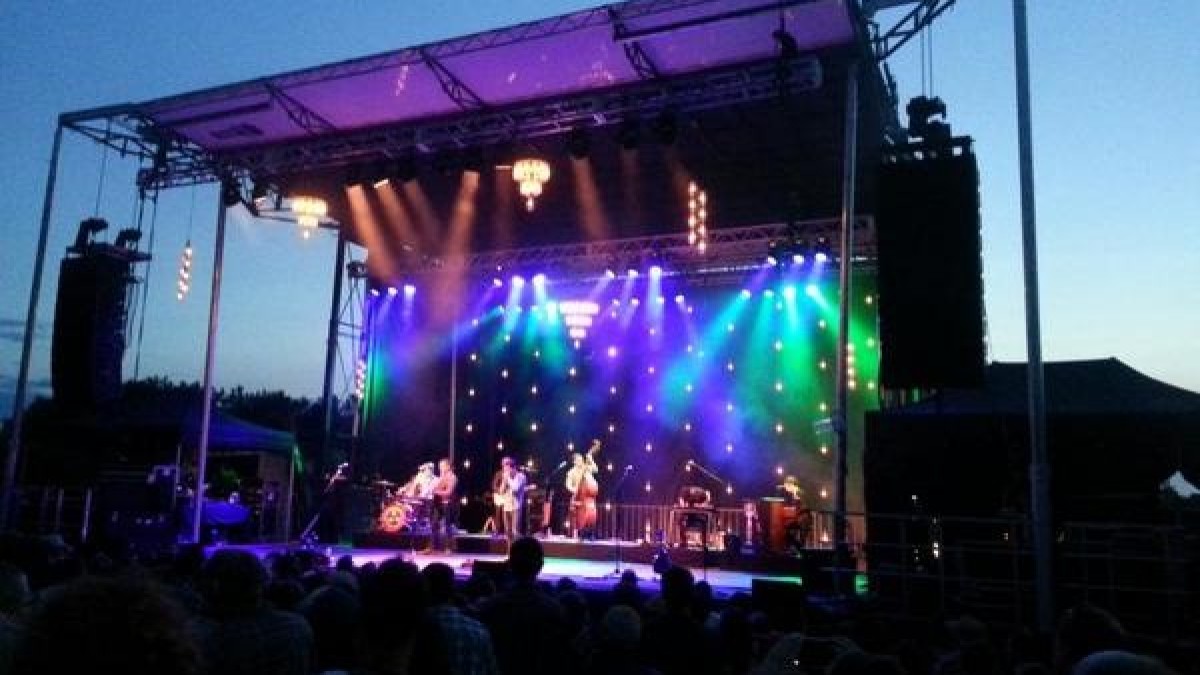 Old Crow Medicine Show Pays Tribute To Phish In Vermont