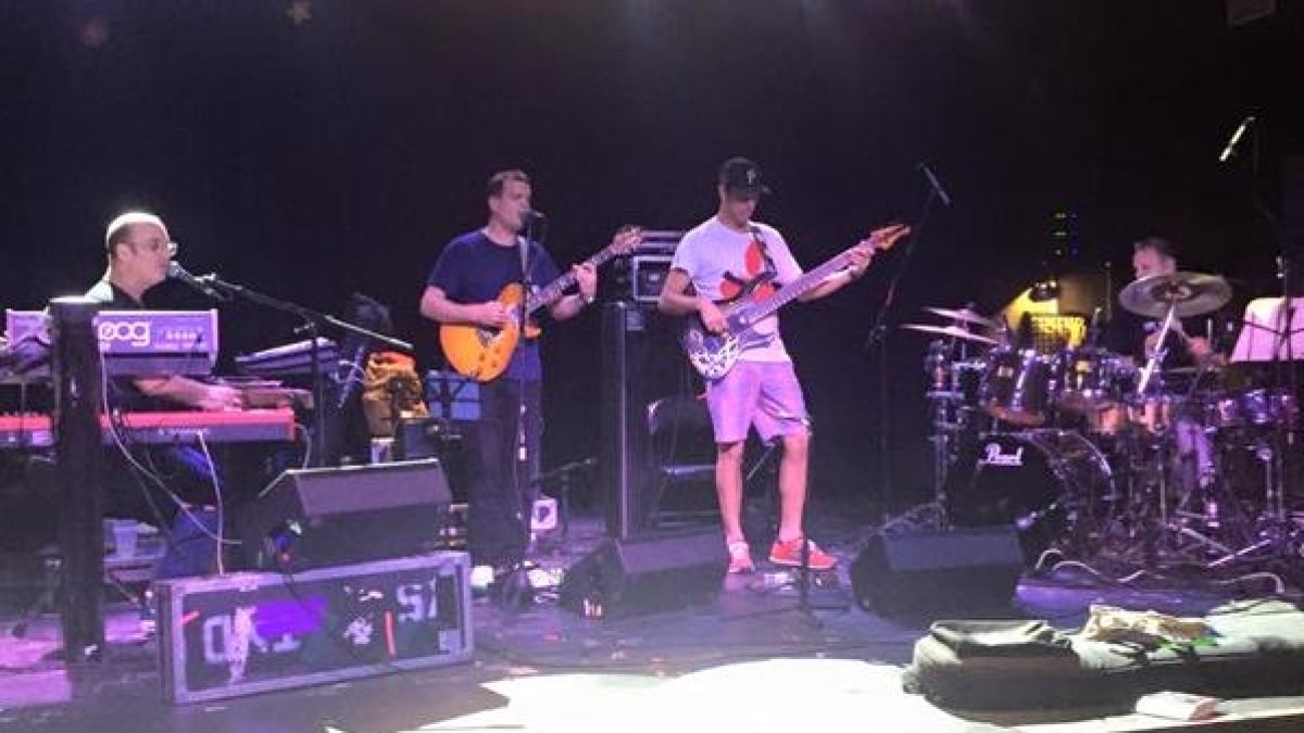 Omega Moos Play For First Time In Two Years