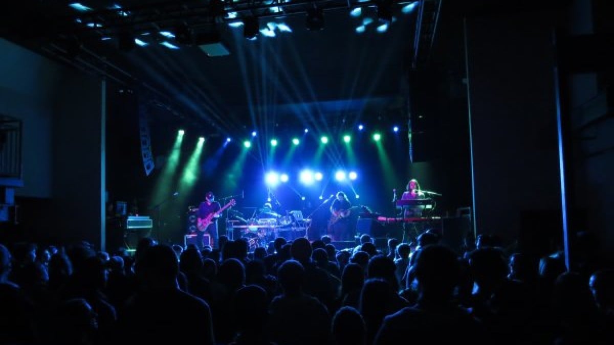 Particle Welcomes Special Guests At Surprise Show