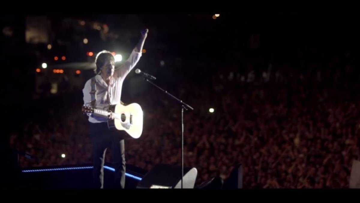 Video | Paul McCartney Celebrates Birthday At Firefly