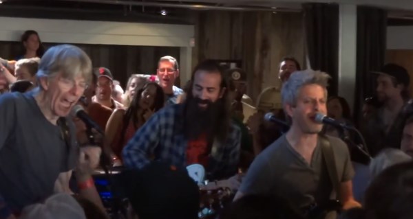 Mike Gordon Has Dead-Ful Afternoon With Phil Lesh