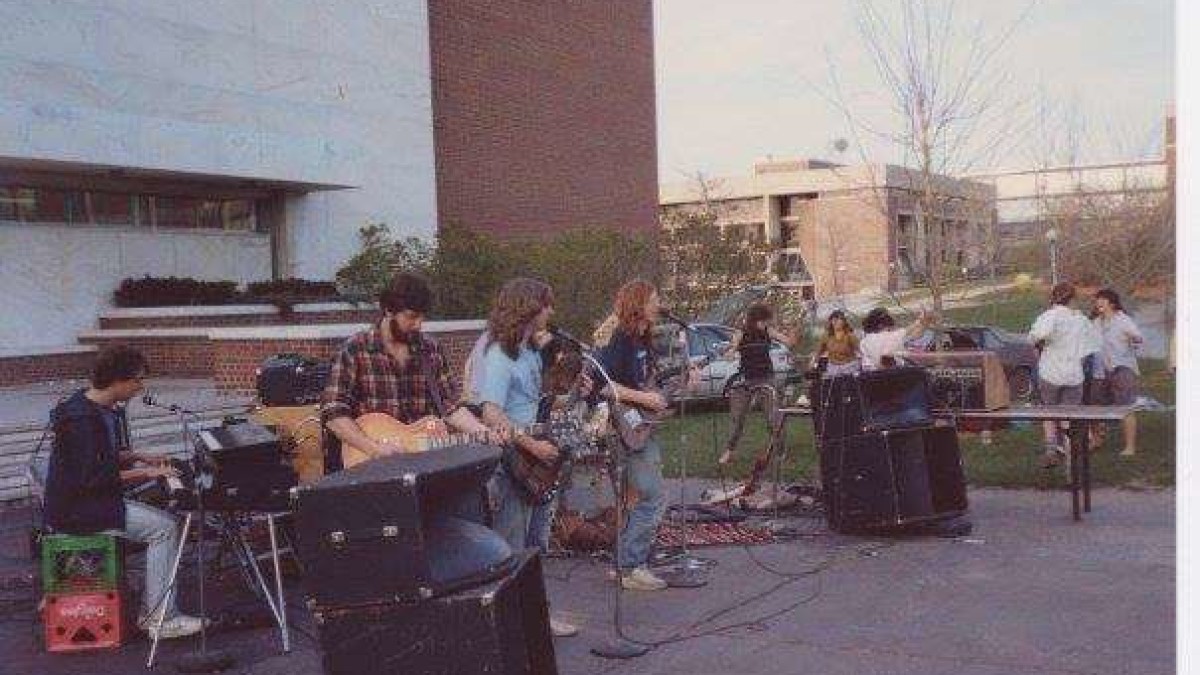 Flashback | A Five-Piece Phish Celebrates Earth Day '86