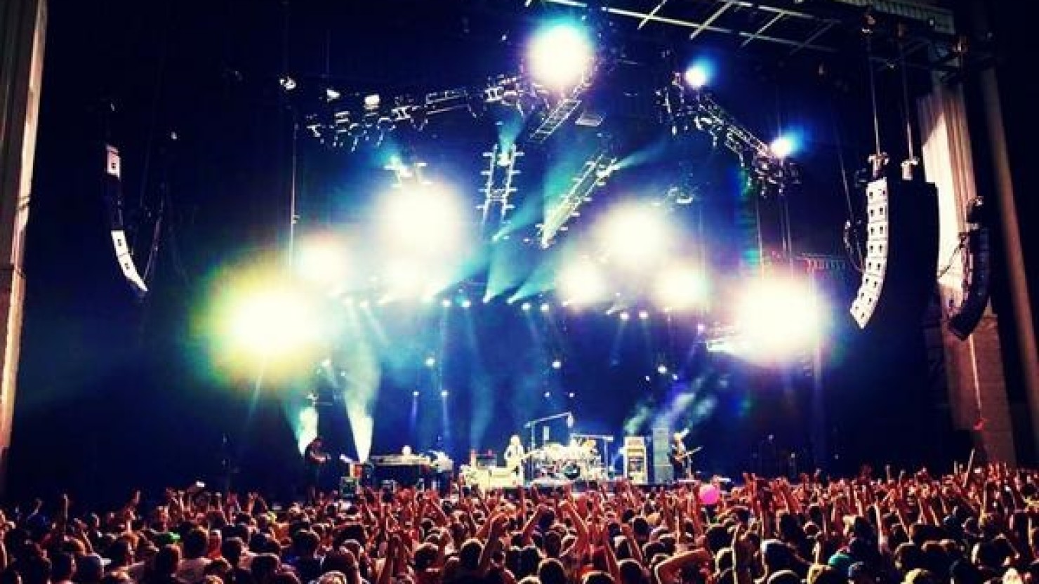 Phish nTelos Pavilion Portsmouth Setlist & Skinny Night One