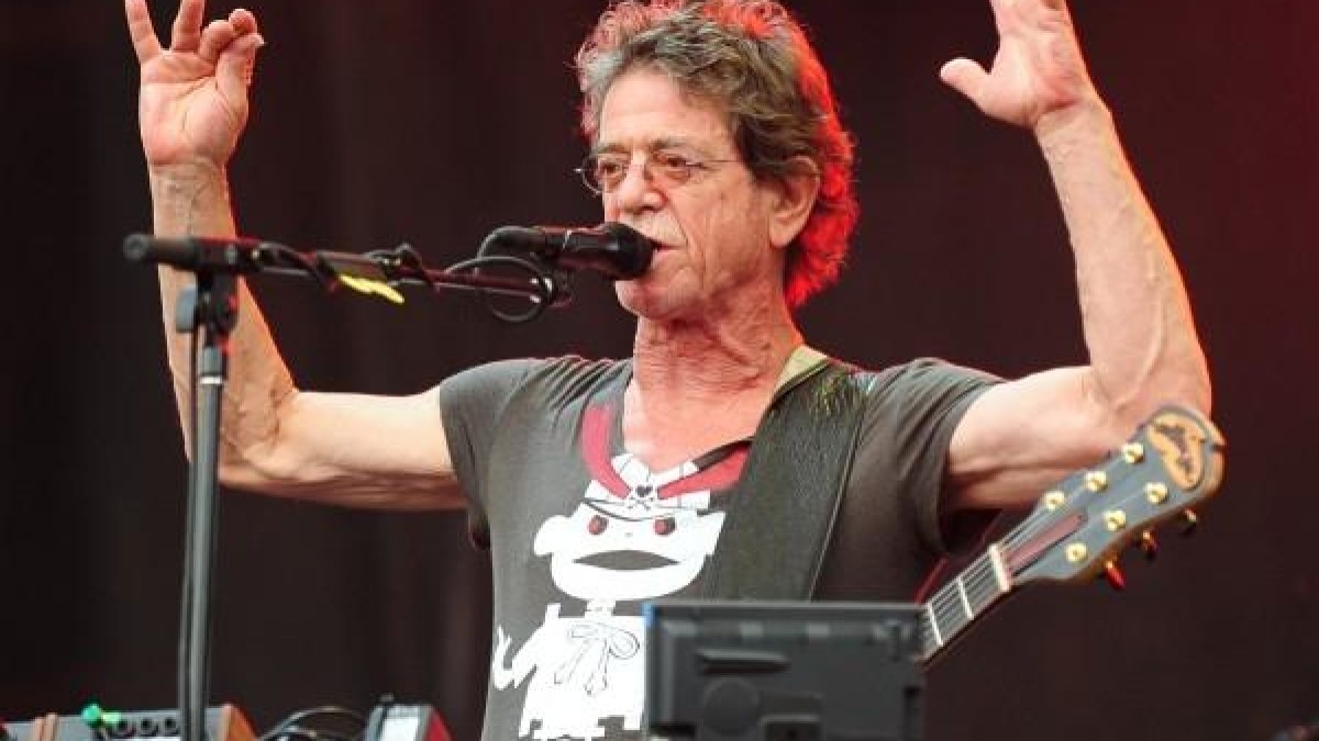 Simon, Smith, Harry And More Honor Lou Reed At Apollo