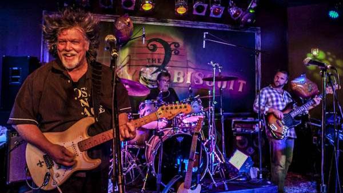 Review & Photos | Raw Oyster Cult | Boca Raton