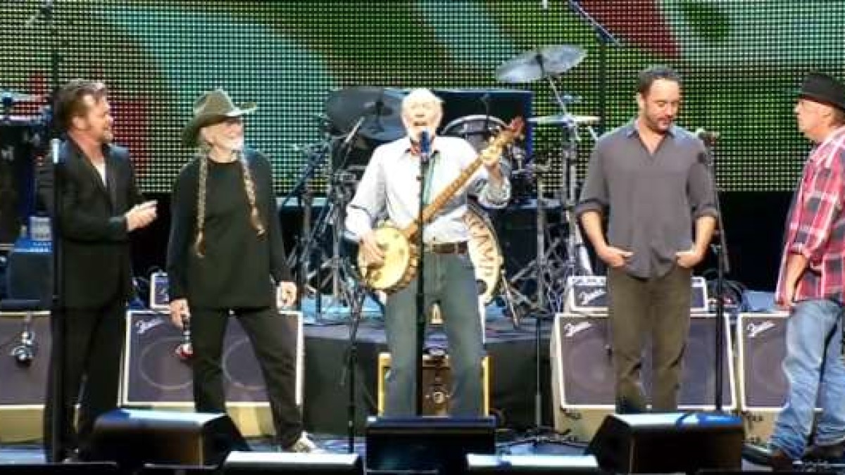 Mellencamp Aims To Bring Farm Aid 2014 To Durham
