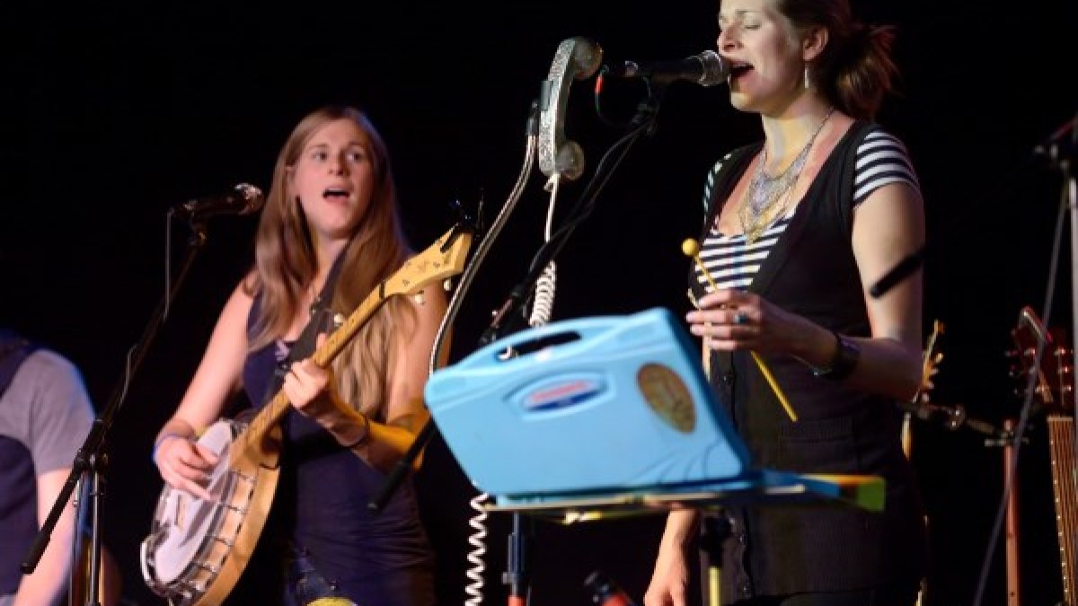 Photos & Recap | Shook Twins | Davenport & Chicago