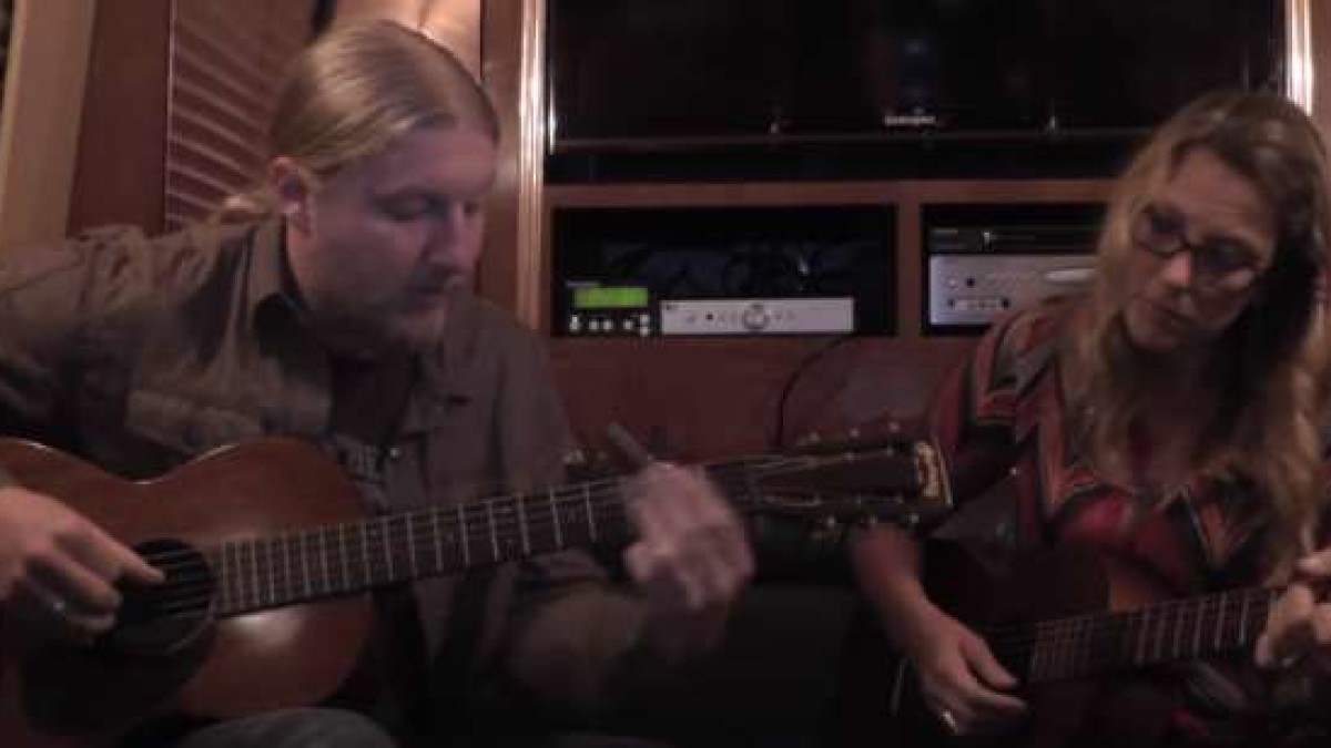 Exclusive Premiere | Tedeschi Trucks Band Acoustic Performance