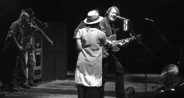 Pro-Shot Video | Widespread Panic - I Put A Spell On You