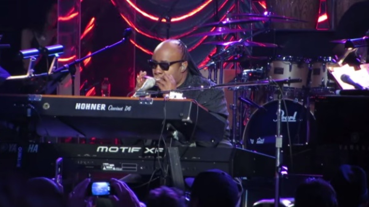 Flashback | Stevie Wonder Recreates Songs In The Key Of Life