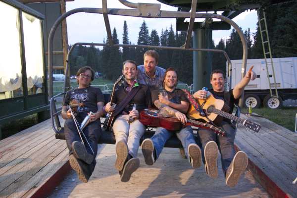 Cover Alert | Infamous Stringdusters Cover Phish's Free