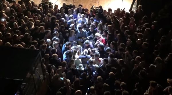 Trampled By Turtles Go Into Crowd For The Weight