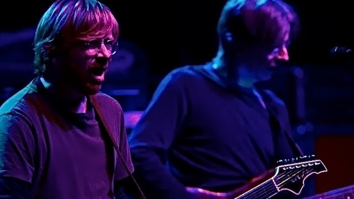 Phil Lesh & Friends Perform With Trey Anastasio At Beacon Theatre On This Date In 2006