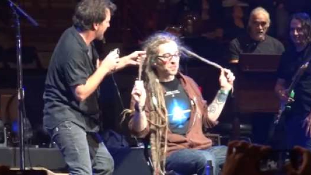 Pearl Jam Fan Trades Dreadlocks For Request In Spokane