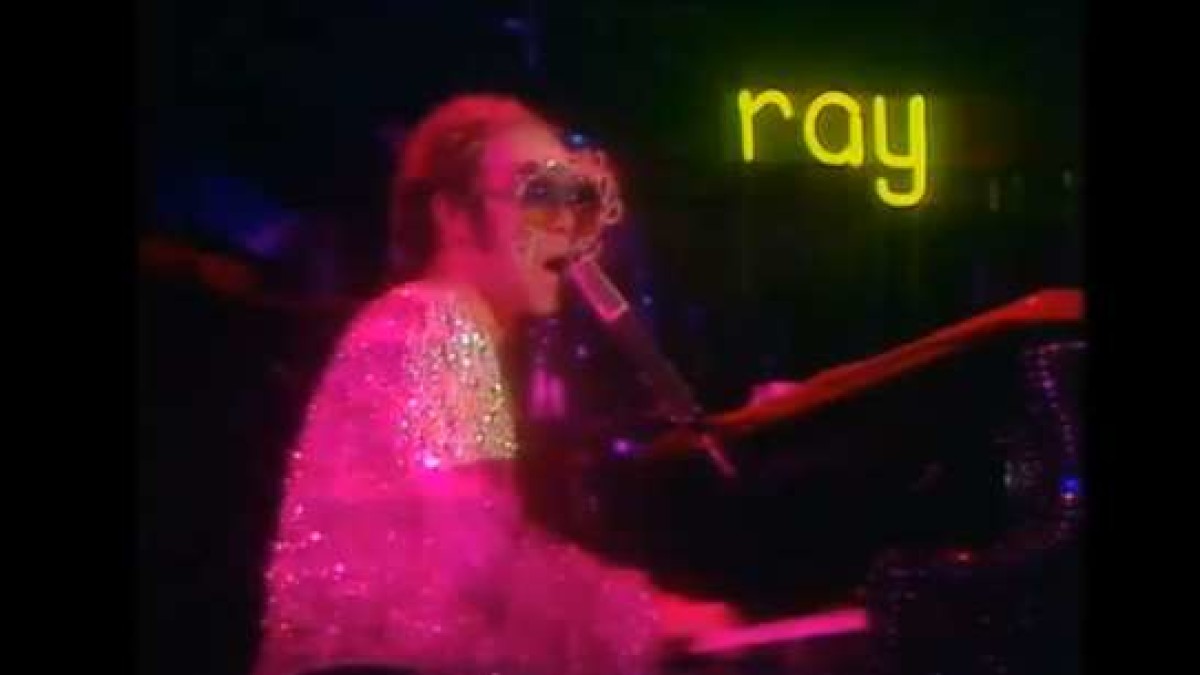 Full Show Friday | Elton John Old Grey Whistle Test 1974