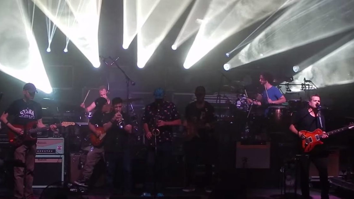 Members Of Lettuce Join Umphreys McGee In Philly