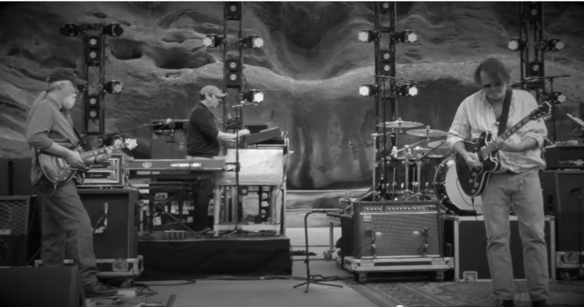 Pro-Shot Video | Widespread Panic At Red Rocks 2015