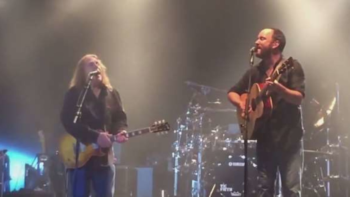 Multi-Cam Video | Warren Haynes Guests With DMB On Watchtower