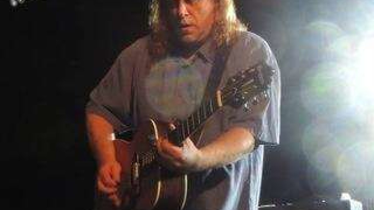 Solo Warren And Insane Mule Set At Island Exodus