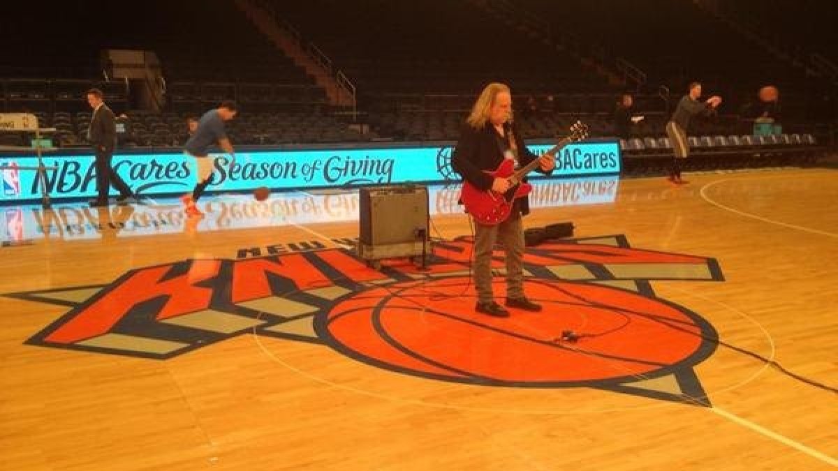 Warren Haynes Plays National Anthem At Madison Square Garden
