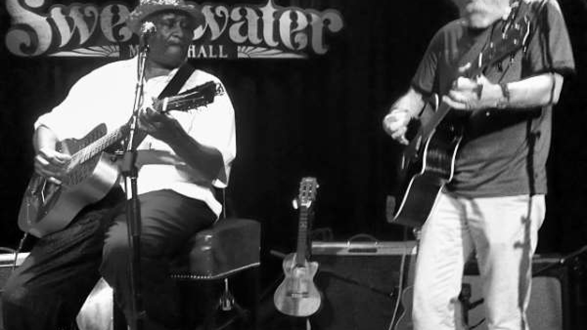 Bob Weir Guests With Taj Mahal At Sweetwater