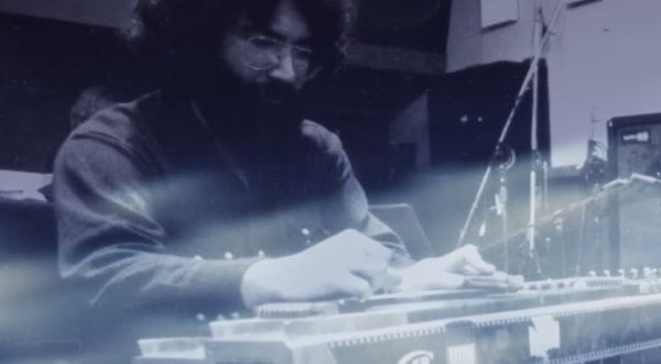 Official Video | Jerry Garcia - The Wheel