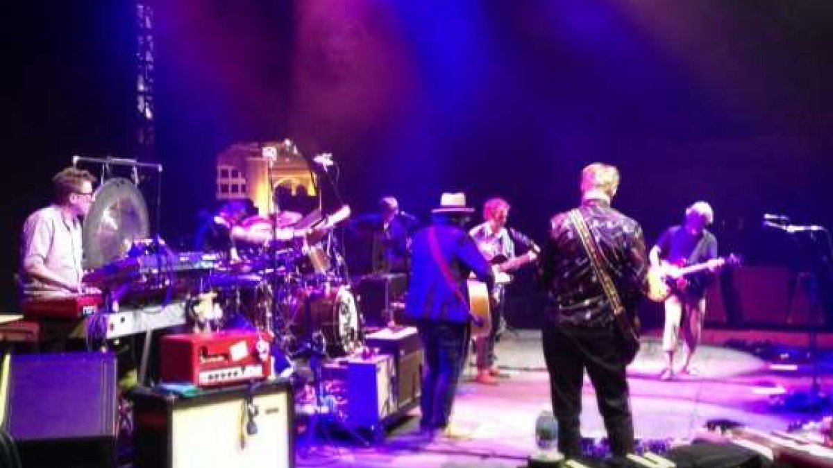 Audio | Wilco And Bob Weir Team Up For St. Stephen