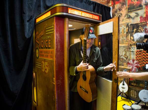 Jack White To Appear On New Neil Young Album