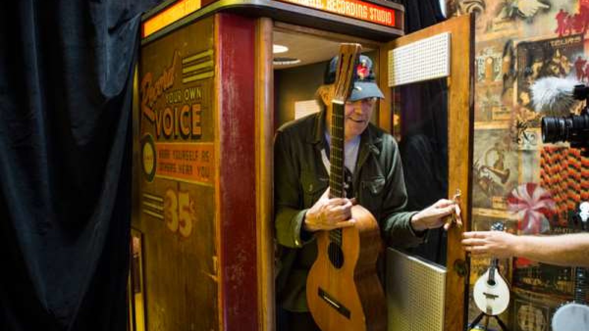 Jack White And Neil Young Expected To Team For Covers Album