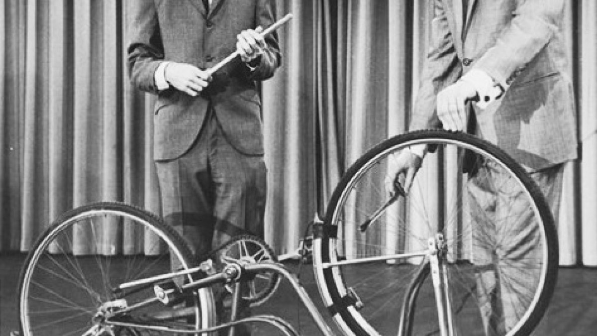Flashback | Frank Zappa Makes TV Debut On Steve Allen Show