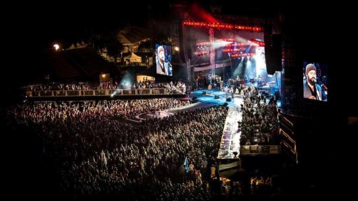 Warren, Luther, Bela & Popper Among Zac Brown Band Guests
