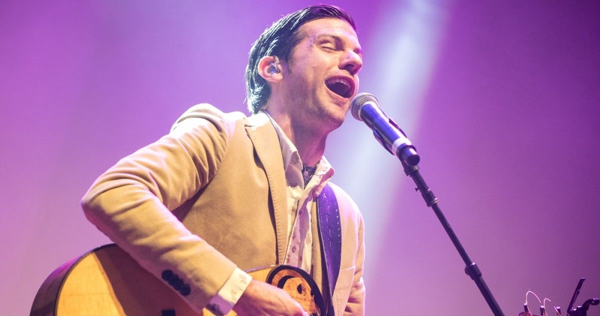 Avett Brothers MSG Blackstein Crop 5