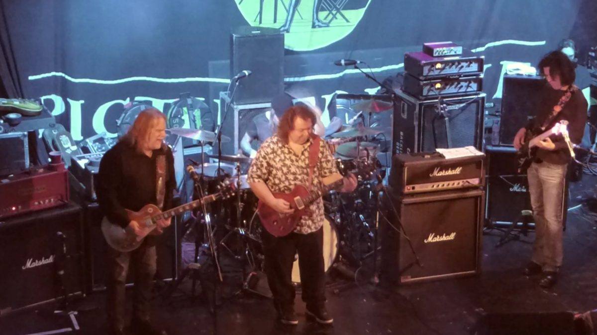 Bernie Marsden Guests With Gov’t Mule In England