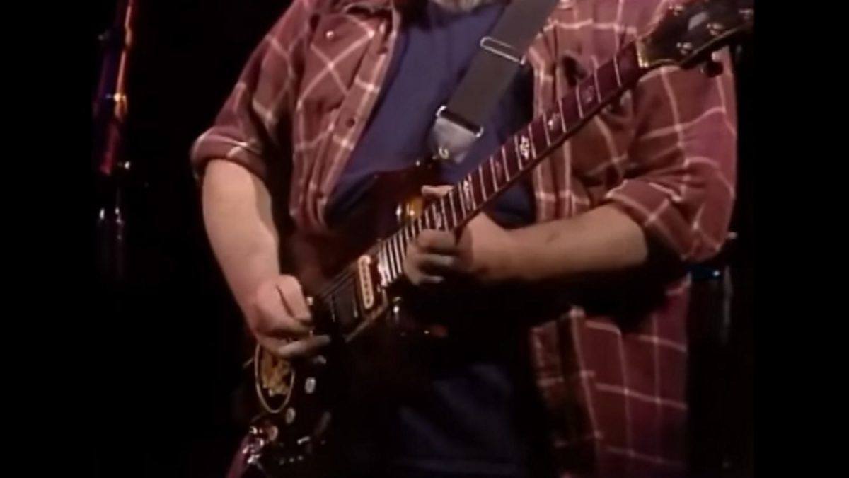 Colts Owner Jim Irsay Shares Tiger Guitar With Dead & Company