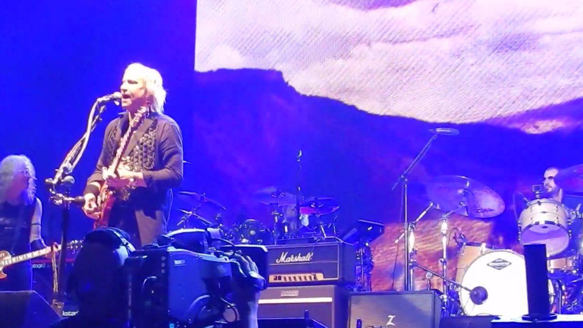Ringo Starr Joins Joe Walsh At The Forum