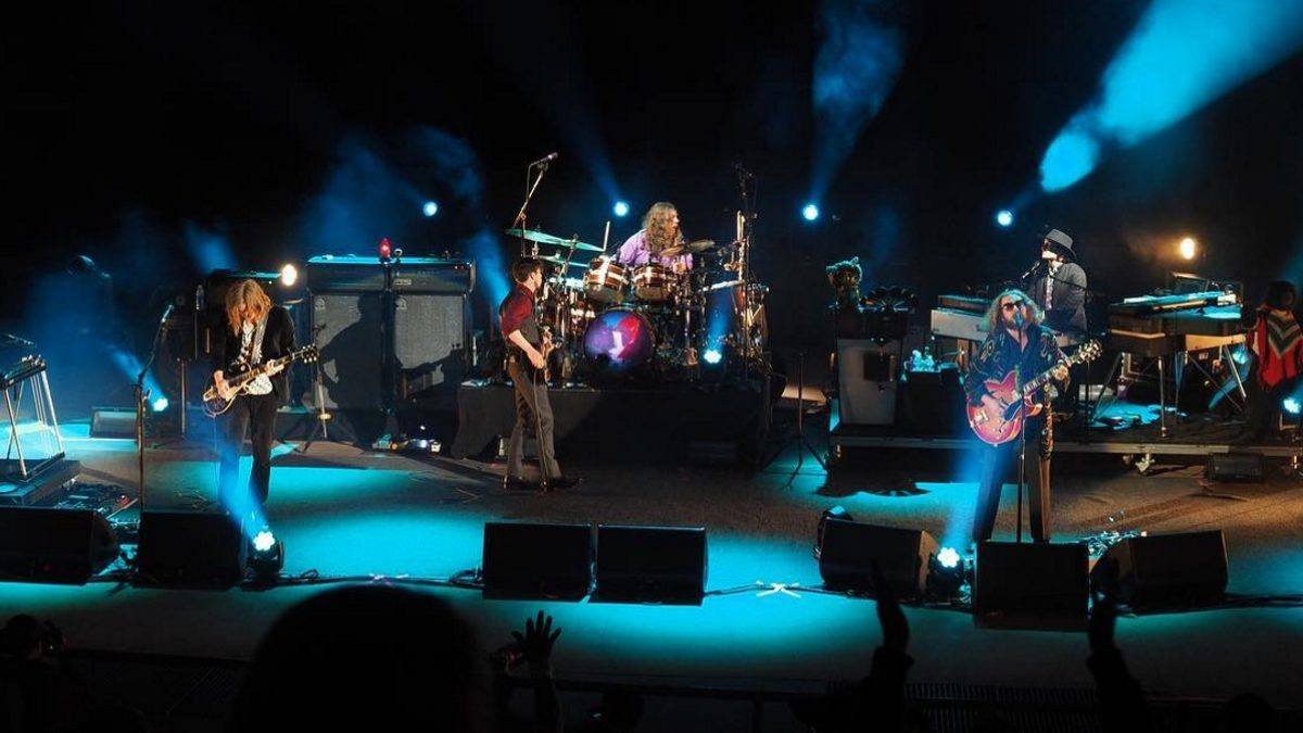 My Morning Jacket Fills Red Rocks Opener With Bust Outs & Guests