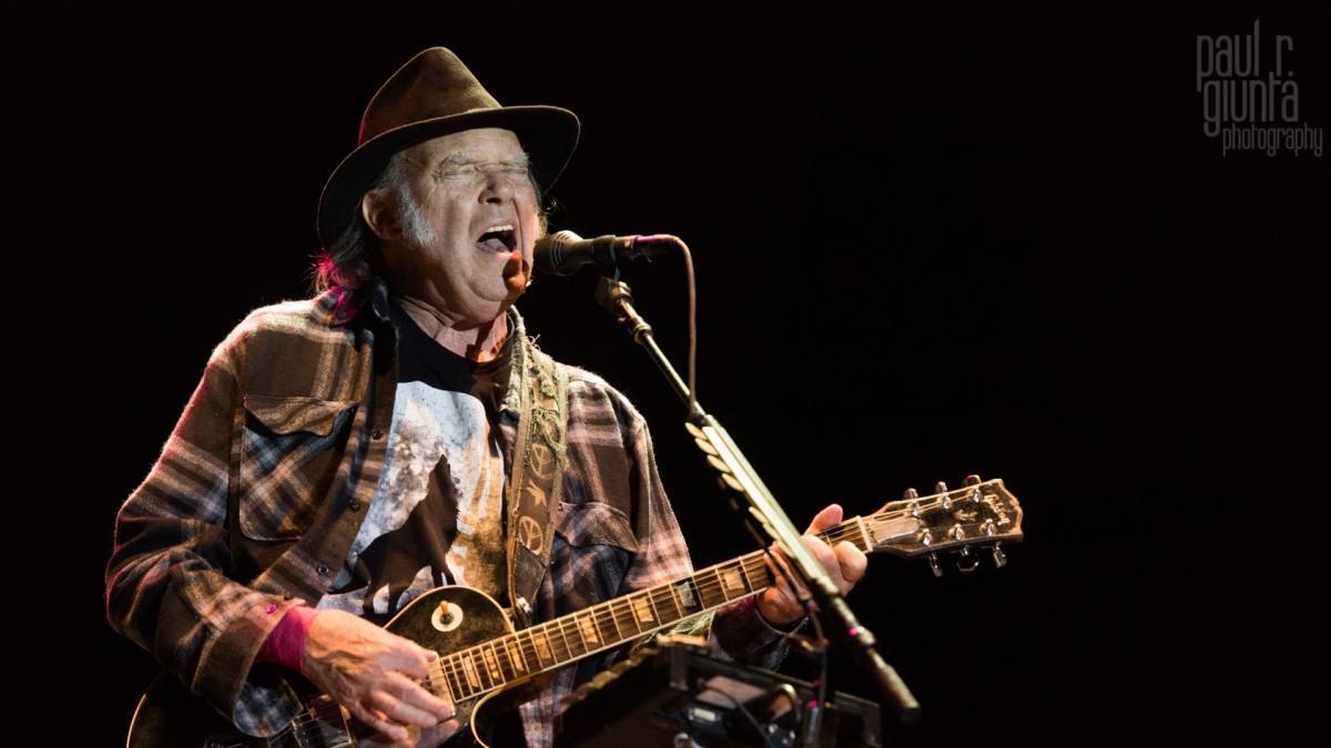 Full Show Audio: Neil Young & Promise Of The Real Deliver Bust Out & Jam Out 'Cortez' At Outlaw Music Festival
