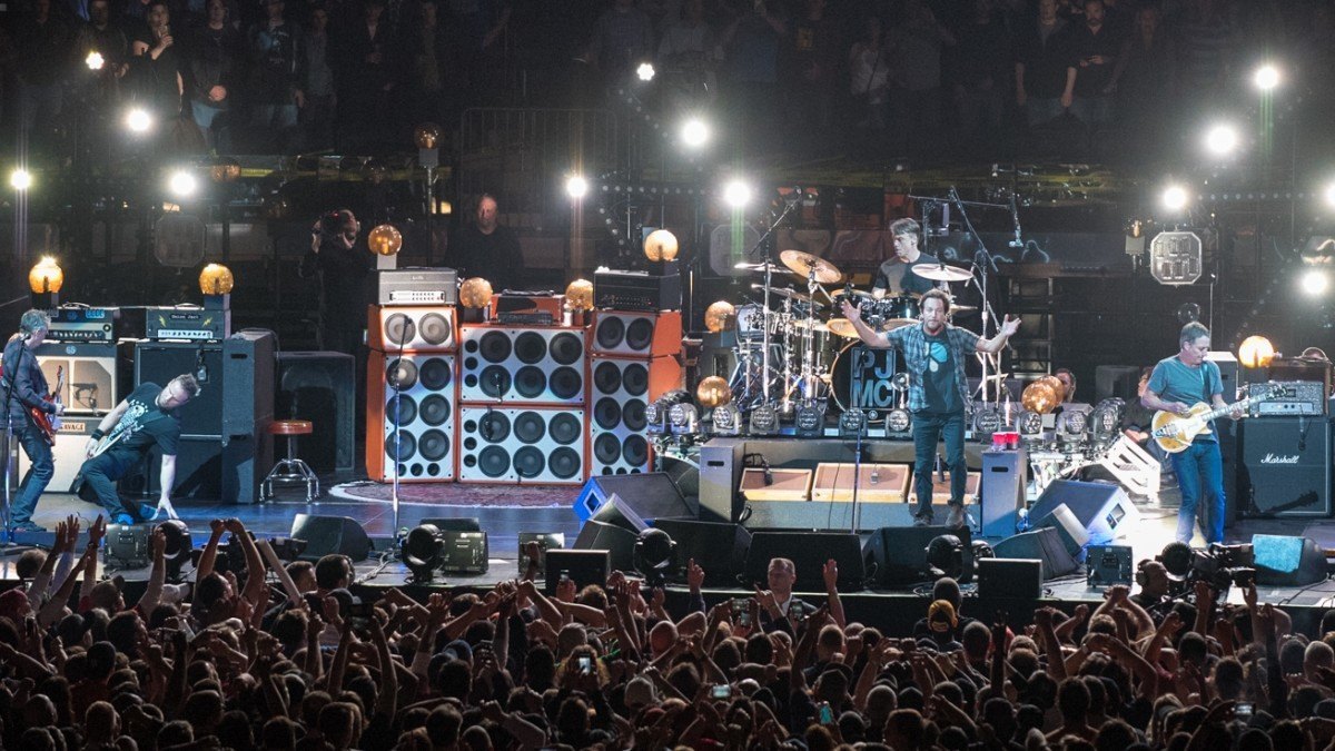 Pearl Jam Unveils Seven More Tour Debuts In Quebec City