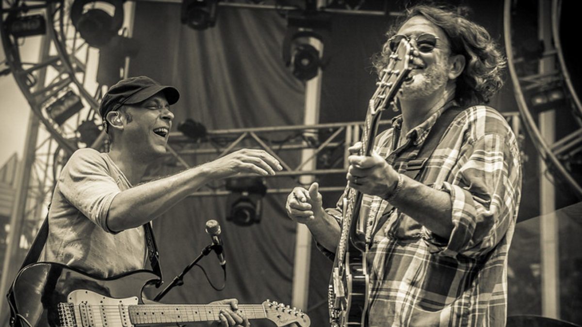 Watch Widespread Panic & Umphrey’s McGee Swap Guest Spots At 2013 Concert In Charleston