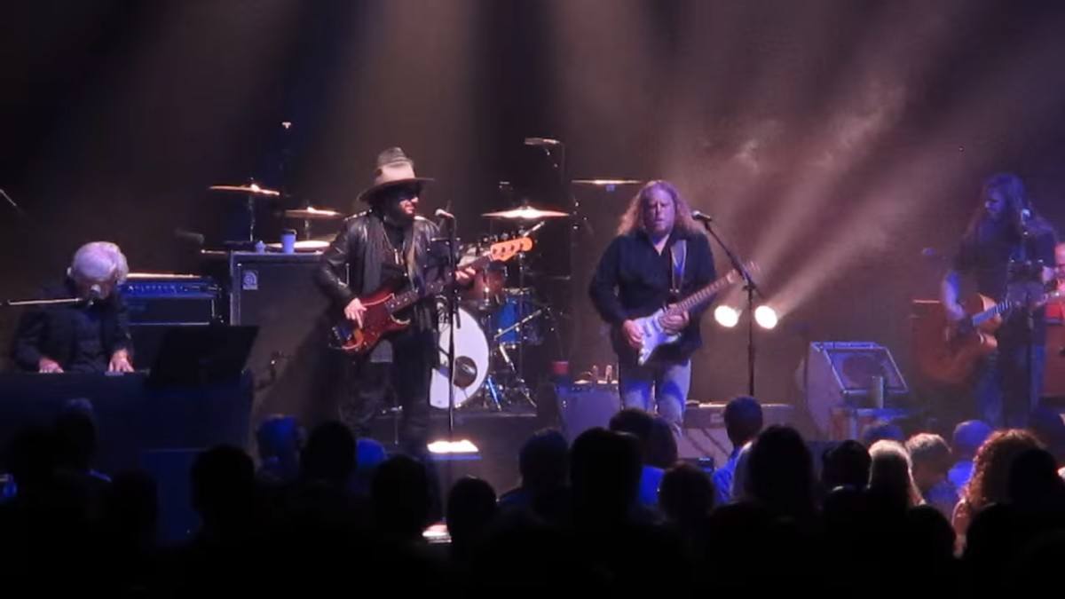 Warren Haynes Leads Pair Of Shows Celebrating 40th Anniversary Of ‘Last Waltz’