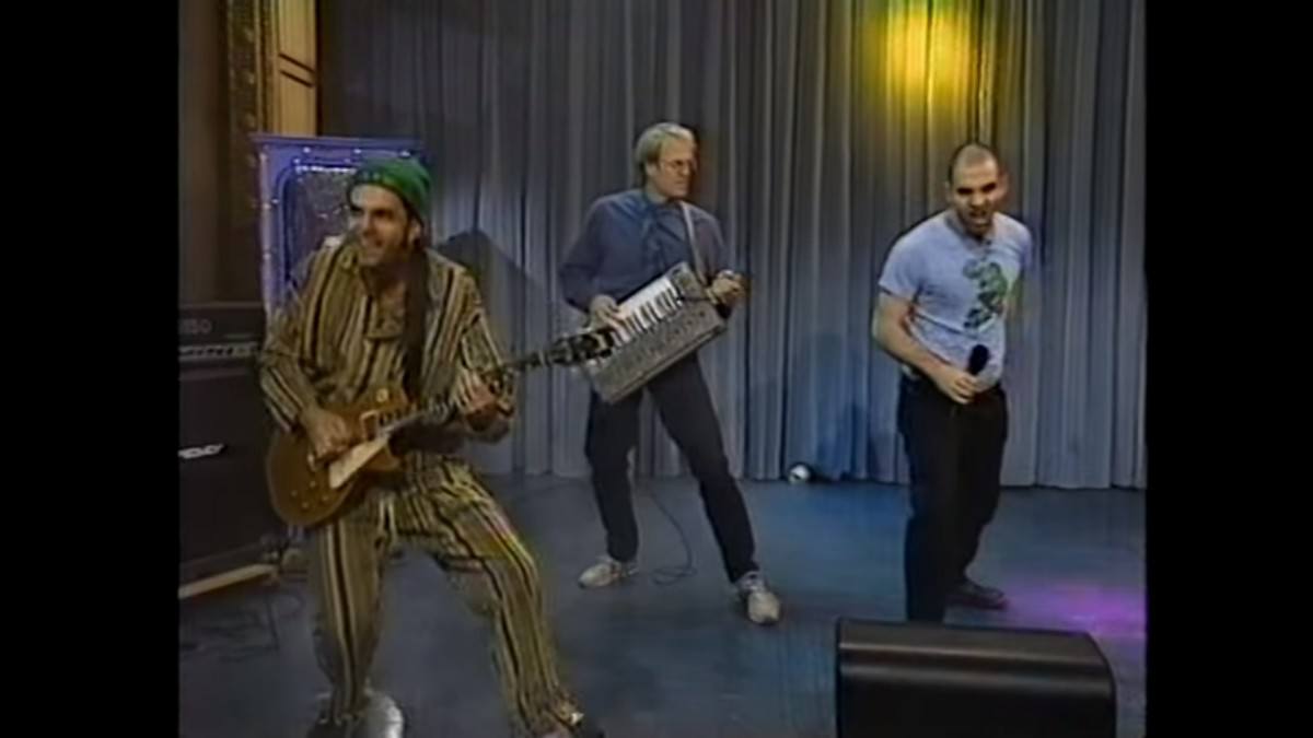 Dweezil & Ahmet Zappa Appear With John Tesh On ‘Late Night With Conan O’Brien’