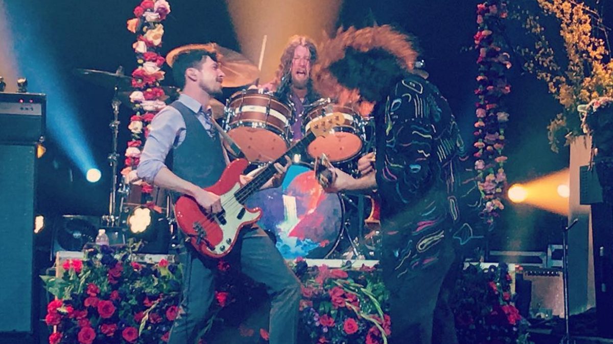 Twin Limb Aides My Morning Jacket On Prince Tribute In Louisville