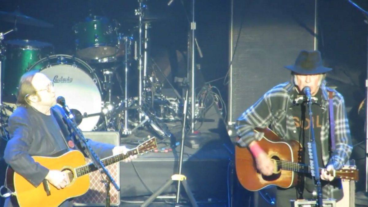 Neil Young Shares The Stage With Stephen Stills & The Rides In Los Angeles