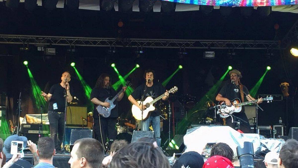 Les Claypool Joins The Dean Ween Group In Ohio
