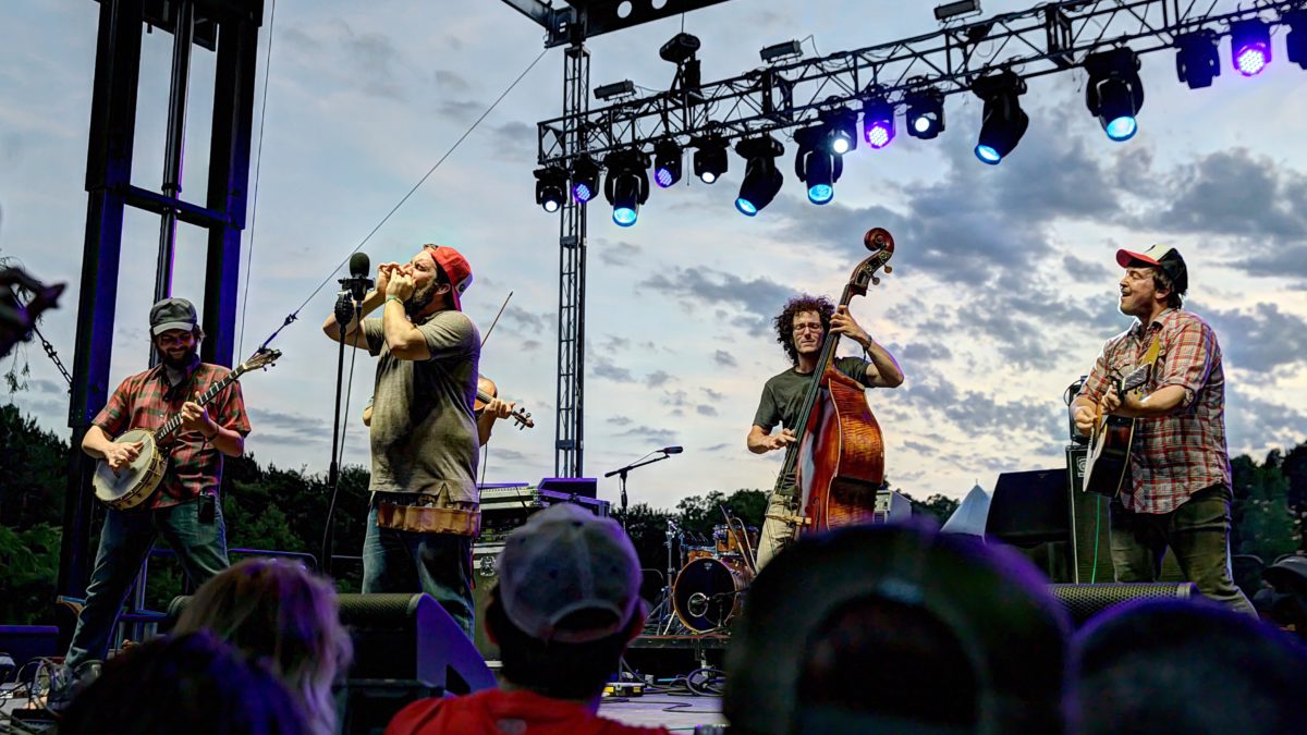 Welcome Back To Wisconsin: 2016 Blue Ox Music Festival Day One Photos