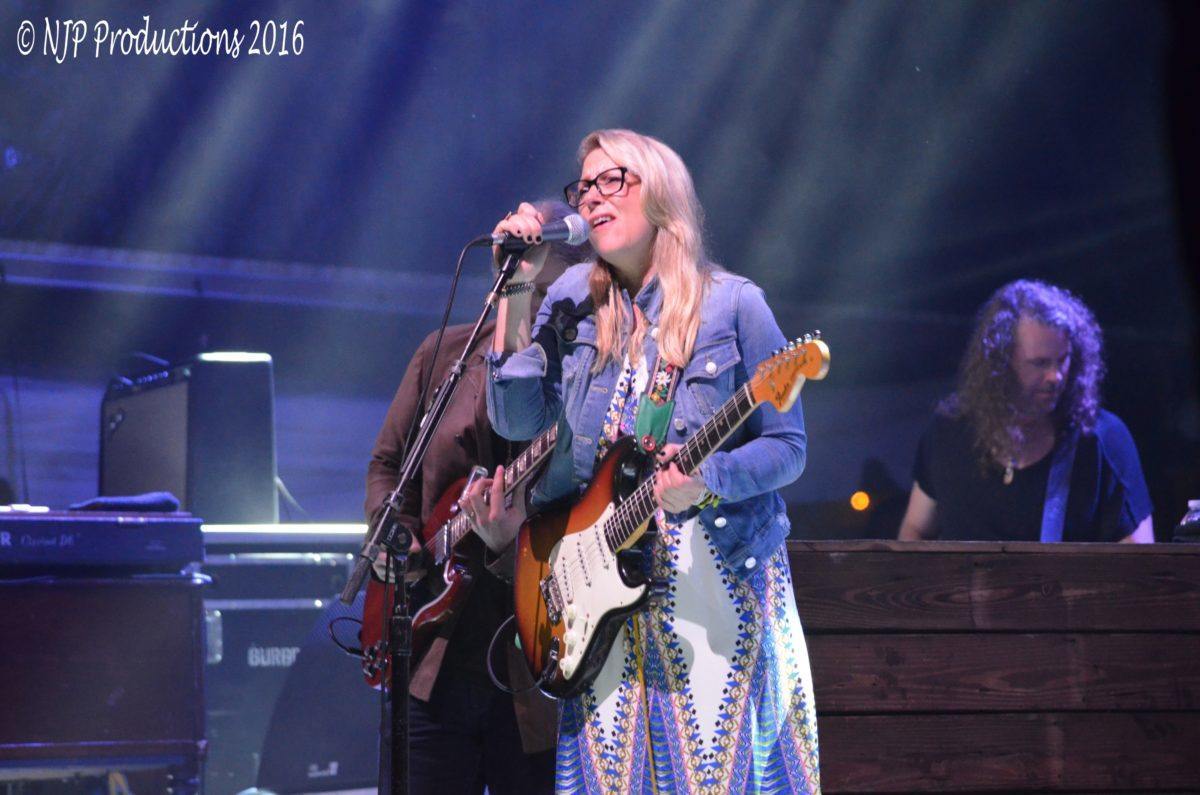 Susan Tedeschi Tedeschi Trucks Band