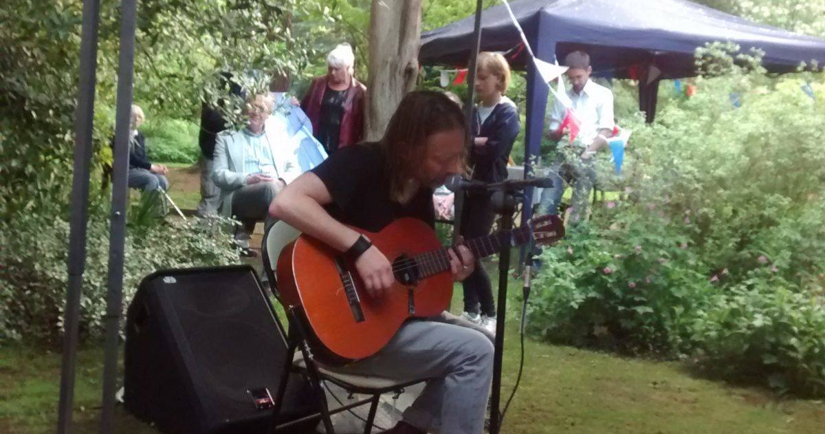 Thom Yorke Garden Party Image