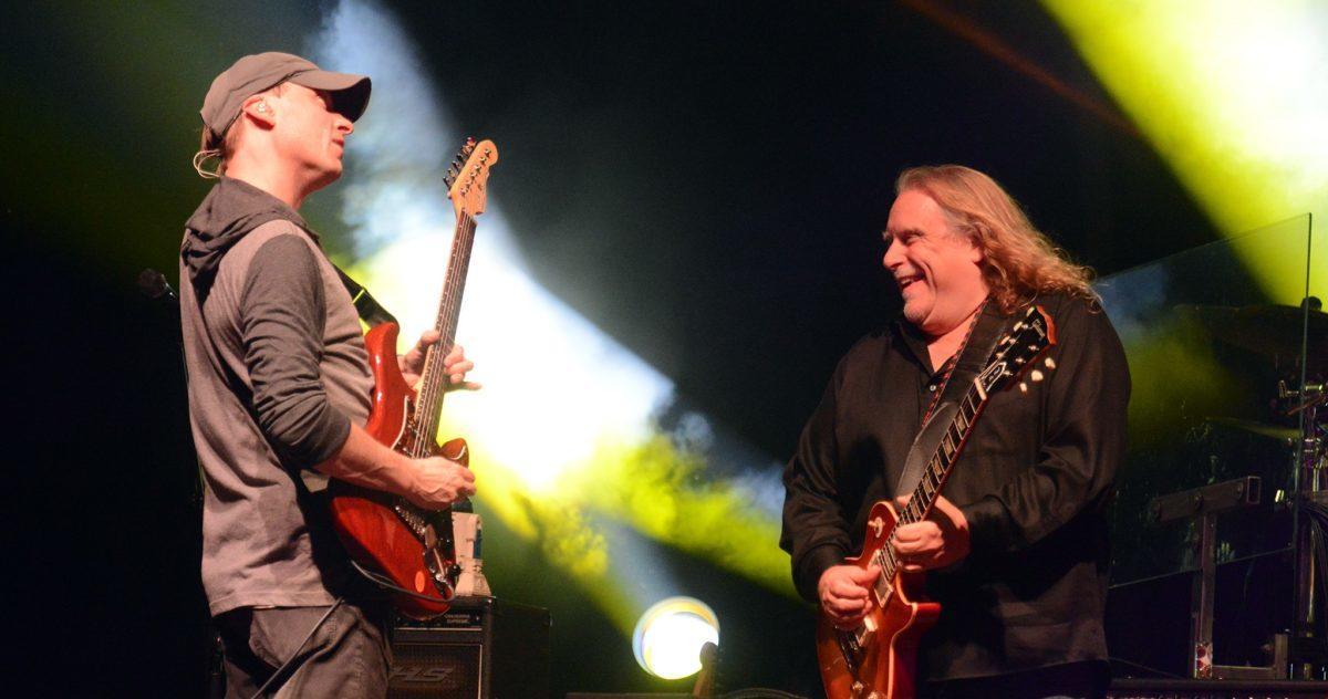Umphrey's McGee Warren Haynes McCullough Crop
