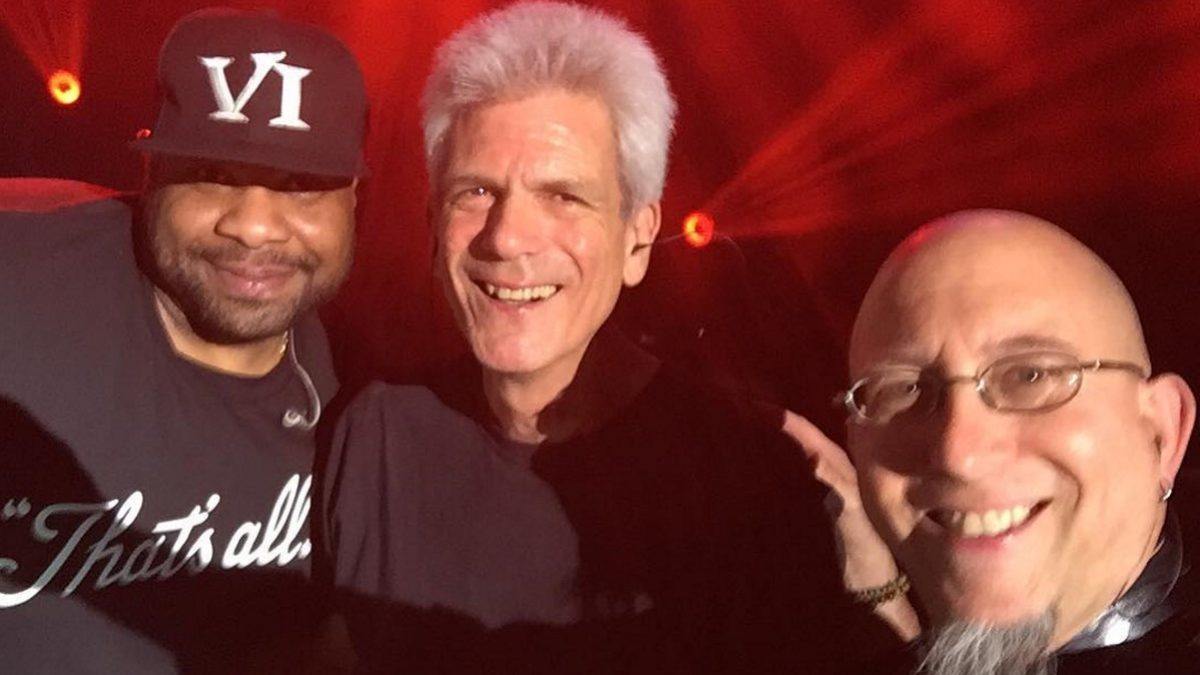 Dave Matthews Band Shares Stage With John D'Earth & Joe Lawlor In Bristow